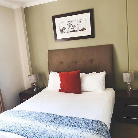 Westpoint Sandton Apartments Йоханнесбург Экстерьер фото