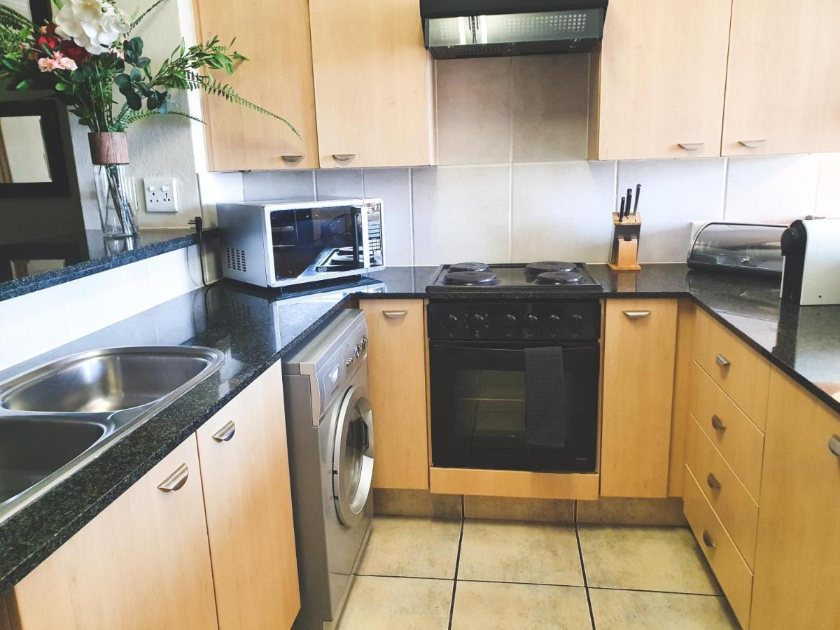 Westpoint Sandton Apartments Йоханнесбург Экстерьер фото